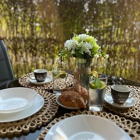 дизайнерско студио ,смокиня,созопол,5 звезден затворен комплекс,4 басейна,1ва линия море *